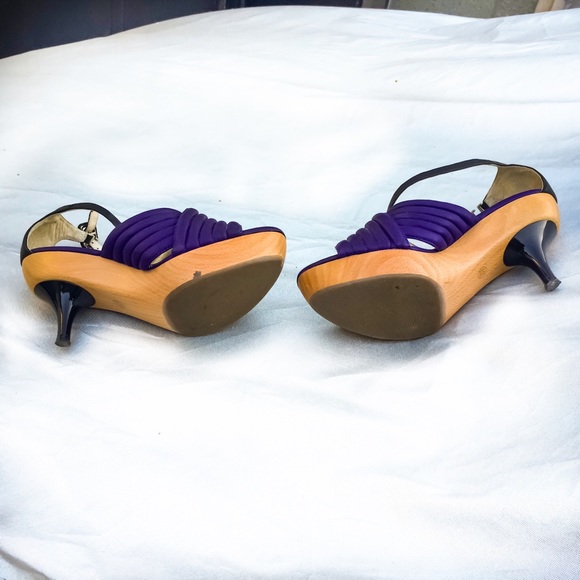 SALE ⬇️ Kitten Heel Wood and Purple Art Deco Look Shoes - Picture 4 of 6